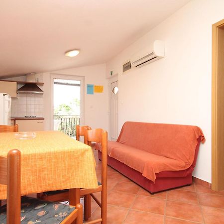 Apartments With A Parking Space Umag - 7039 Quarto foto