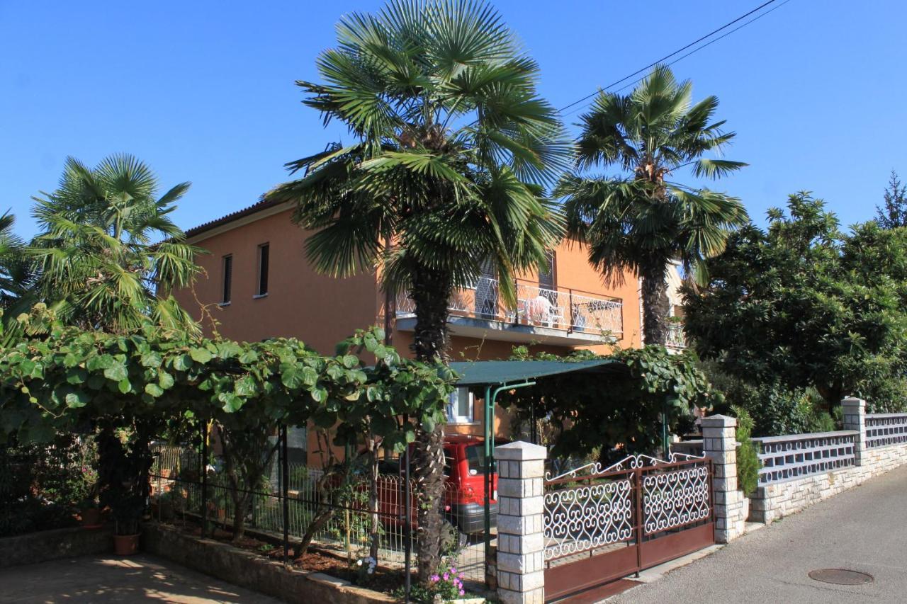 Apartments With A Parking Space Umag - 7039 Exterior foto