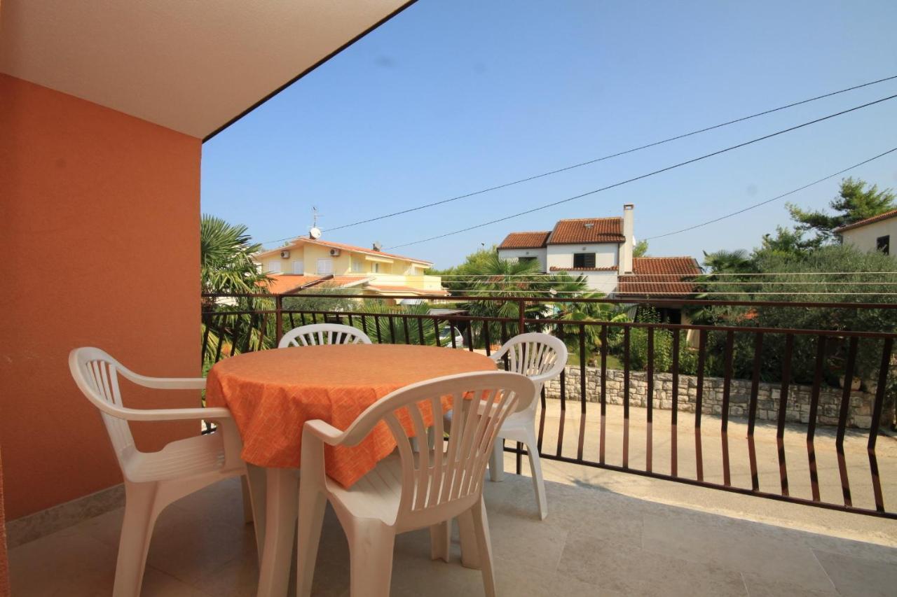 Apartments With A Parking Space Umag - 7039 Exterior foto